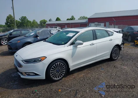 2018 Ford Fusion Titanium z USA, uszkodzony, nr VIN 3FA6P0D97JR247621